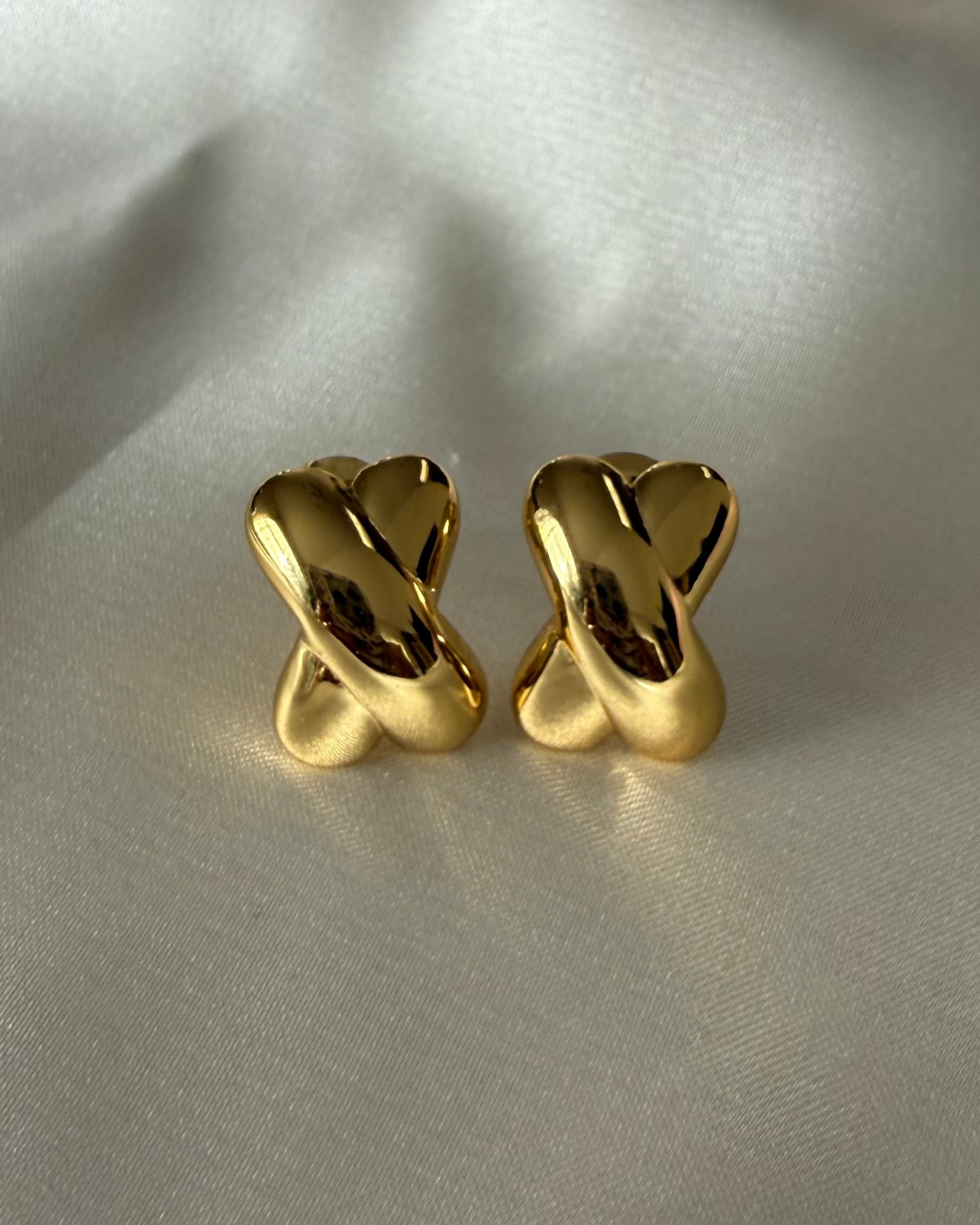 Aretes de cruz