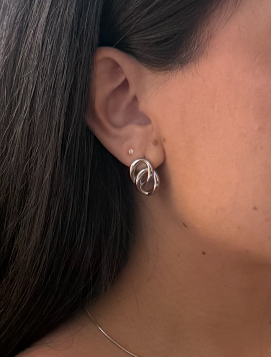 Aretes dobles entrelazados (minis)