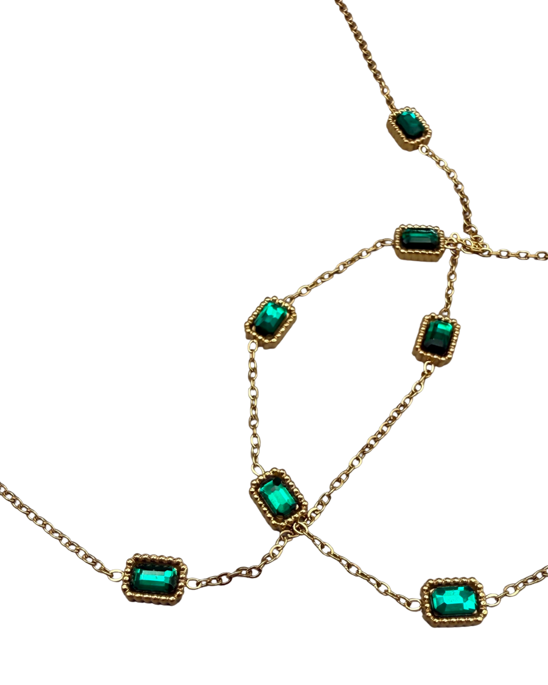 Set cadena con piedras verdes distribuidas