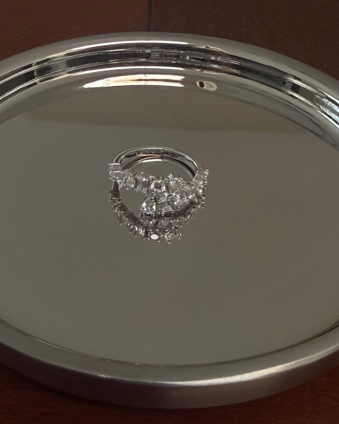 Anillo de plata cruzado