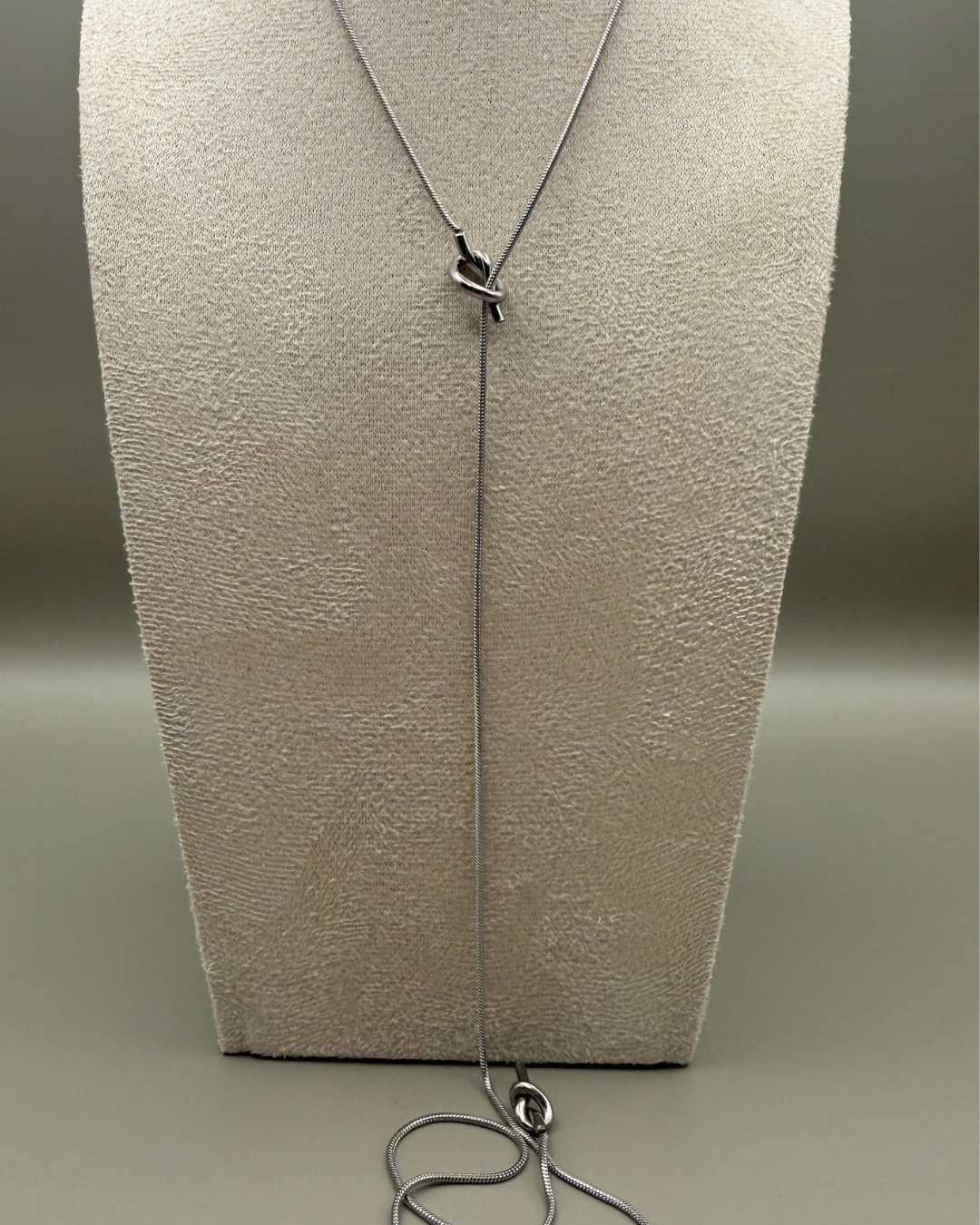 Corbatin Nudo Plateado