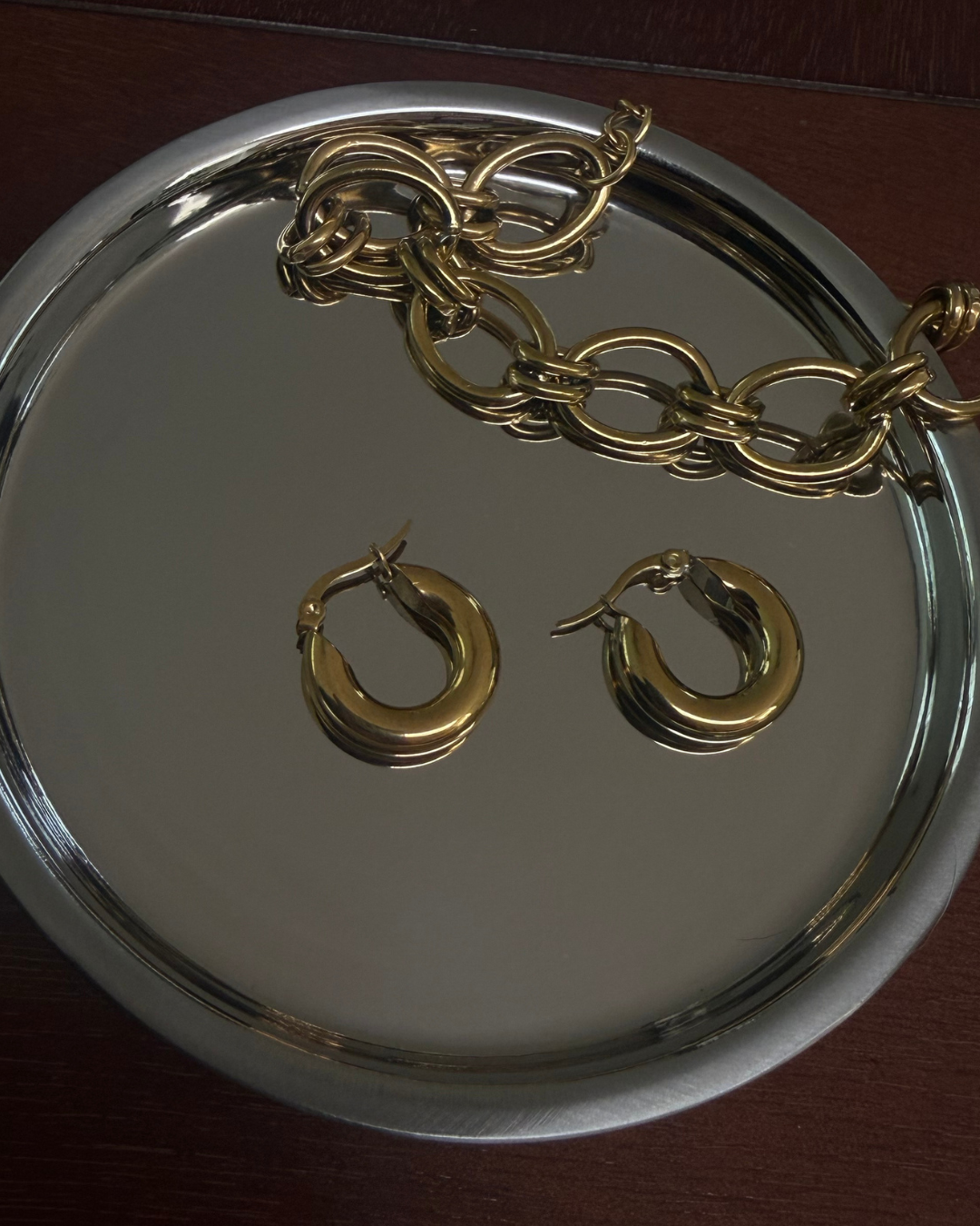 set pulsera nodo dorada + aretes dorados
